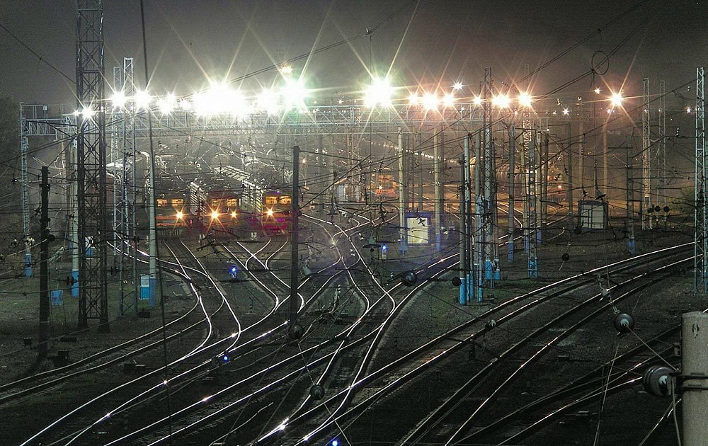 Освещение железных дорог, вокзалов, станций и других железнодорожных объектов